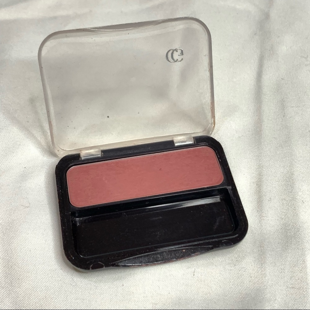 SOLD on Merc - Covergirl Cheekers Blush in Rock’n Rose
